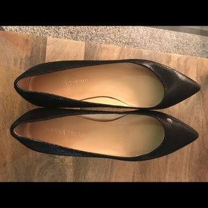 Ivanka Trump black dress flats